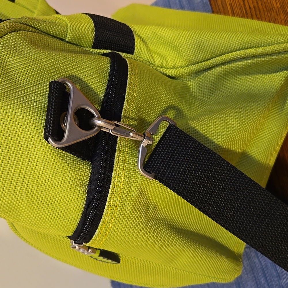 DELSEY “Helium Lite” Personal Bag - Picture 8 of 16